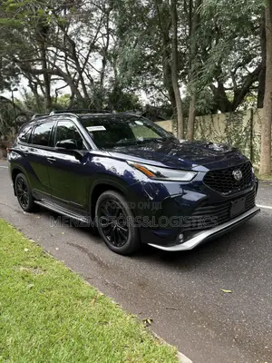 Toyota Highlander XSE 2022 Black