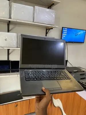 Laptop Dell Vostro 3560 8GB Intel Core i7 HDD 500GB