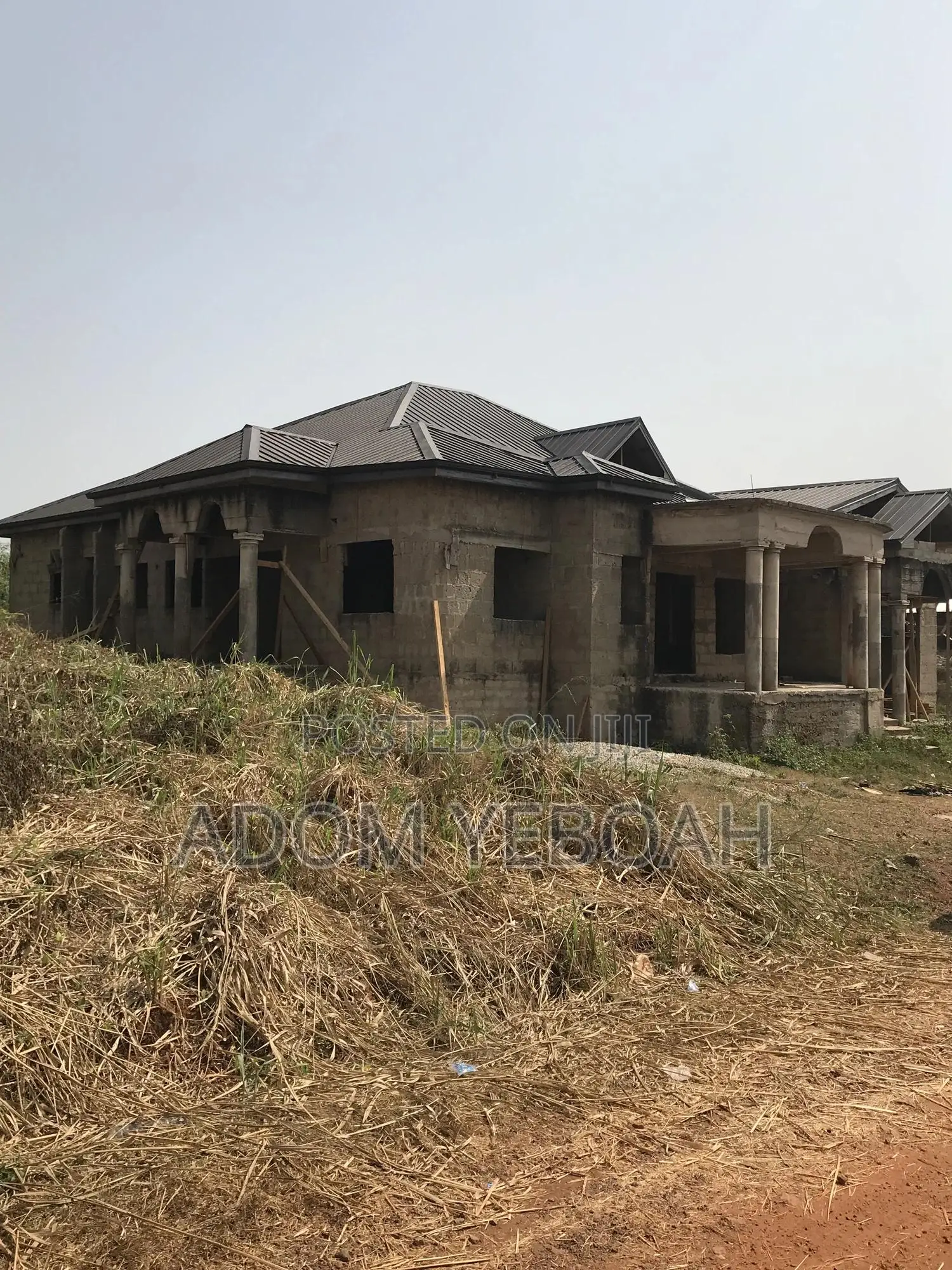 5bdrm House in Atwima Nwabiagya for sale
