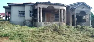 5bdrm House in Atwima Nwabiagya for sale