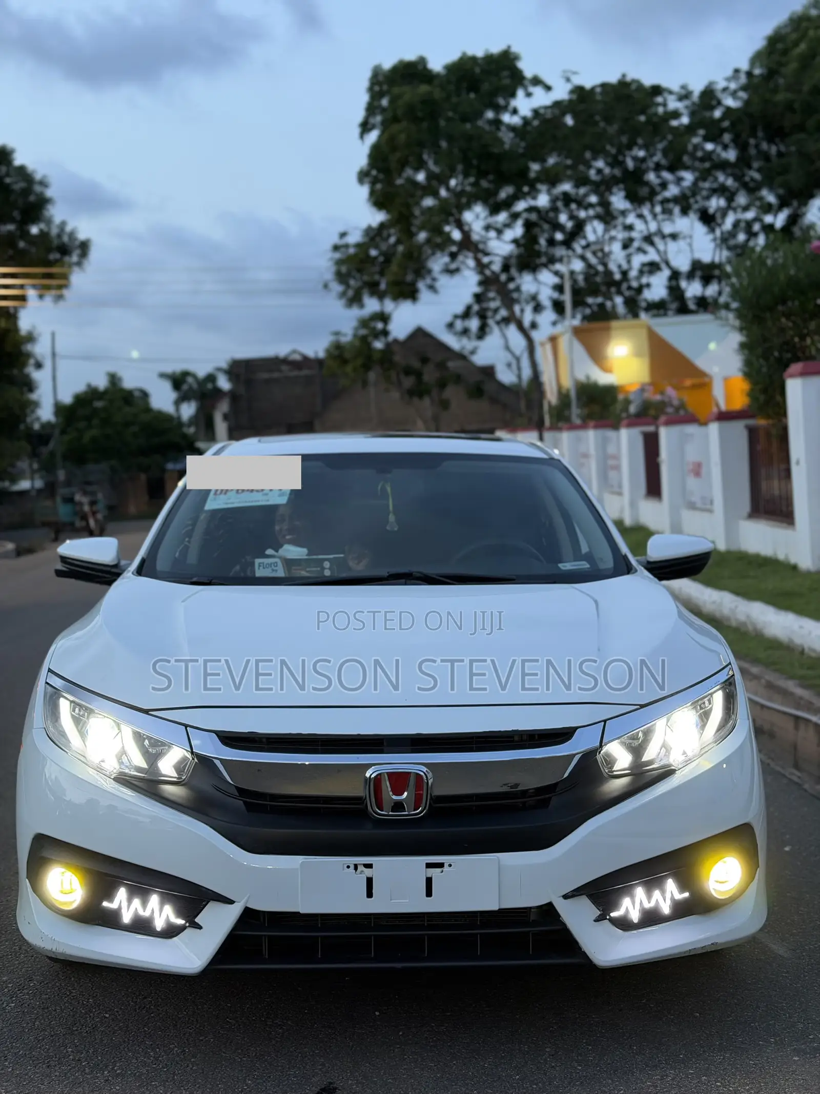Honda Civic Sport 4dr Hatchback (1.5L 4cyl) 2017 White