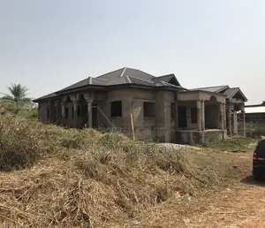 5bdrm House in Atwima Nwabiagya for sale