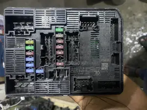 Nissan Rogue 2021-22 Engine Fusebox
