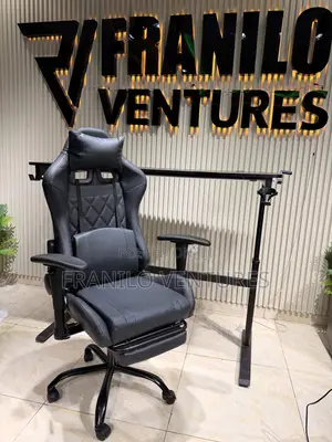 Standing/ Adjustable Gaming Desk (1.4m)