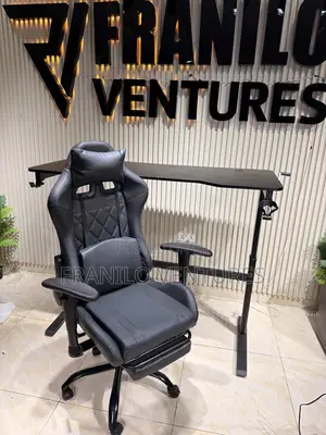 Standing/ Adjustable Gaming Desk (1.4m)
