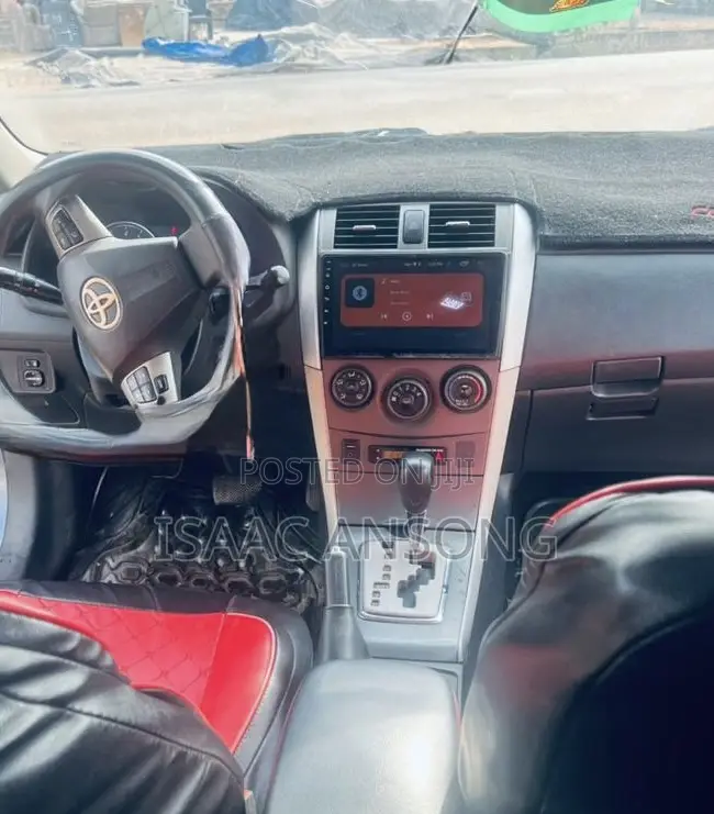 Toyota Corolla 2012 Gray