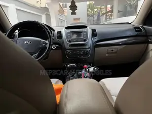 Kia Sorento 2014 Red