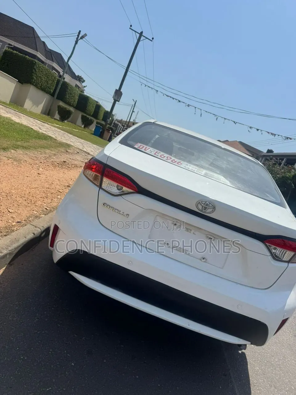 Toyota Corolla S Premium 4dr Sedan (1.8L 4cyl CVT) 2016 White