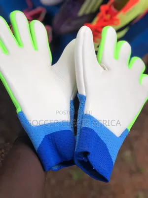 Original Brand New Adidas Gloves