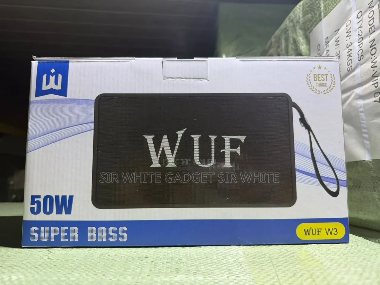 Wuf W33 (Or Wuf W3) Is a Portable Wireless Bluetooth Speaker Designed