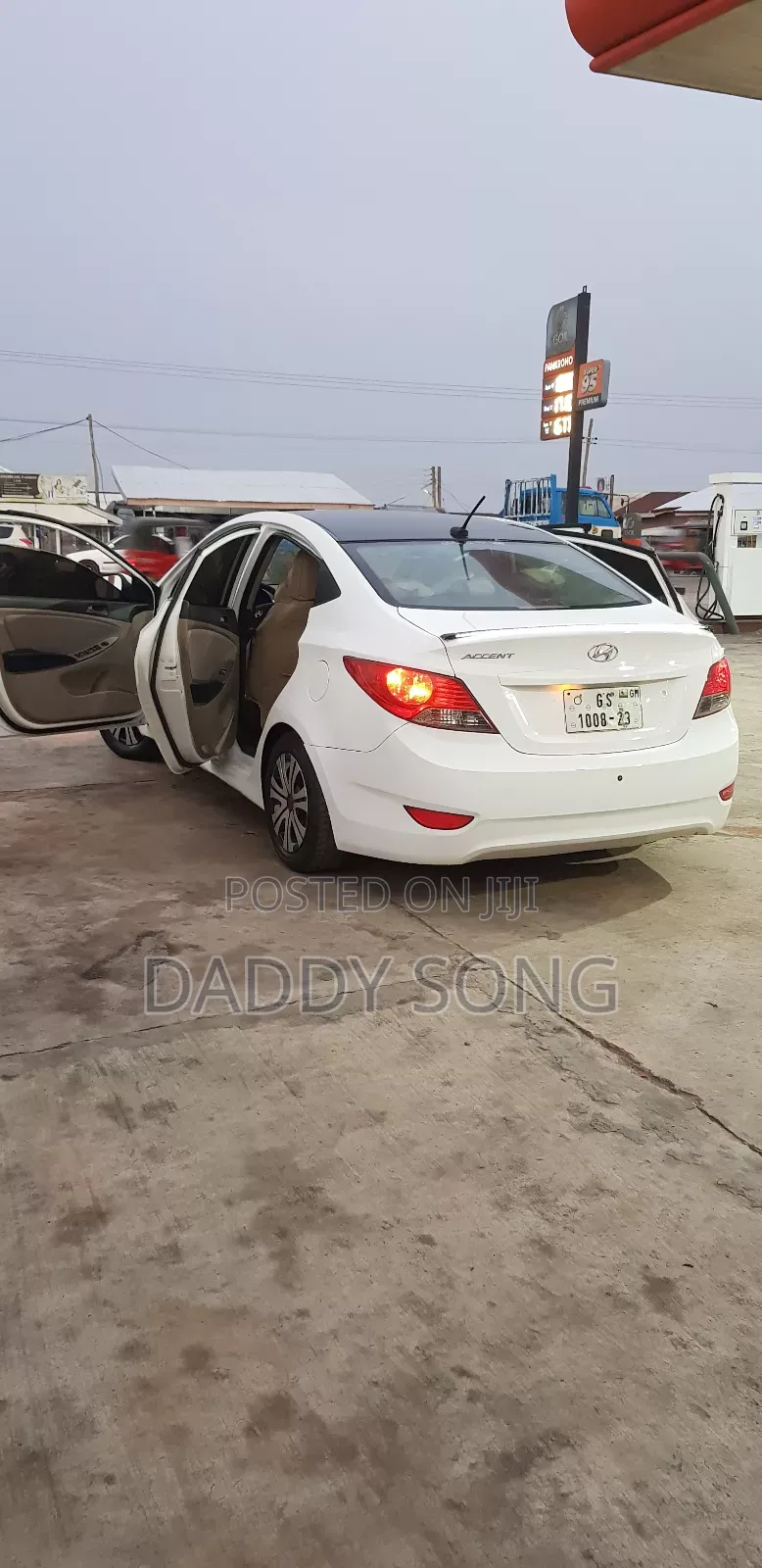 Hyundai Accent GLS 4dr Sedan (1.6L 4cyl 6A) 2014 White