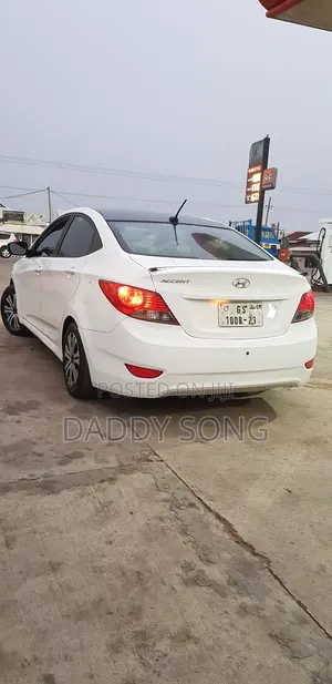 Hyundai Accent GLS 4dr Sedan (1.6L 4cyl 6A) 2014 White