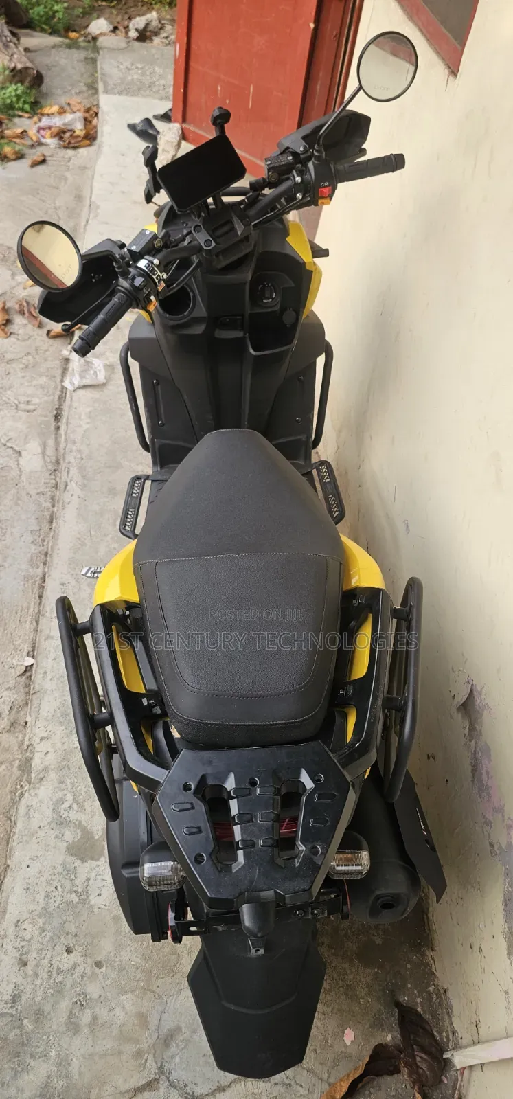 Motorcycle 2025 Gold
