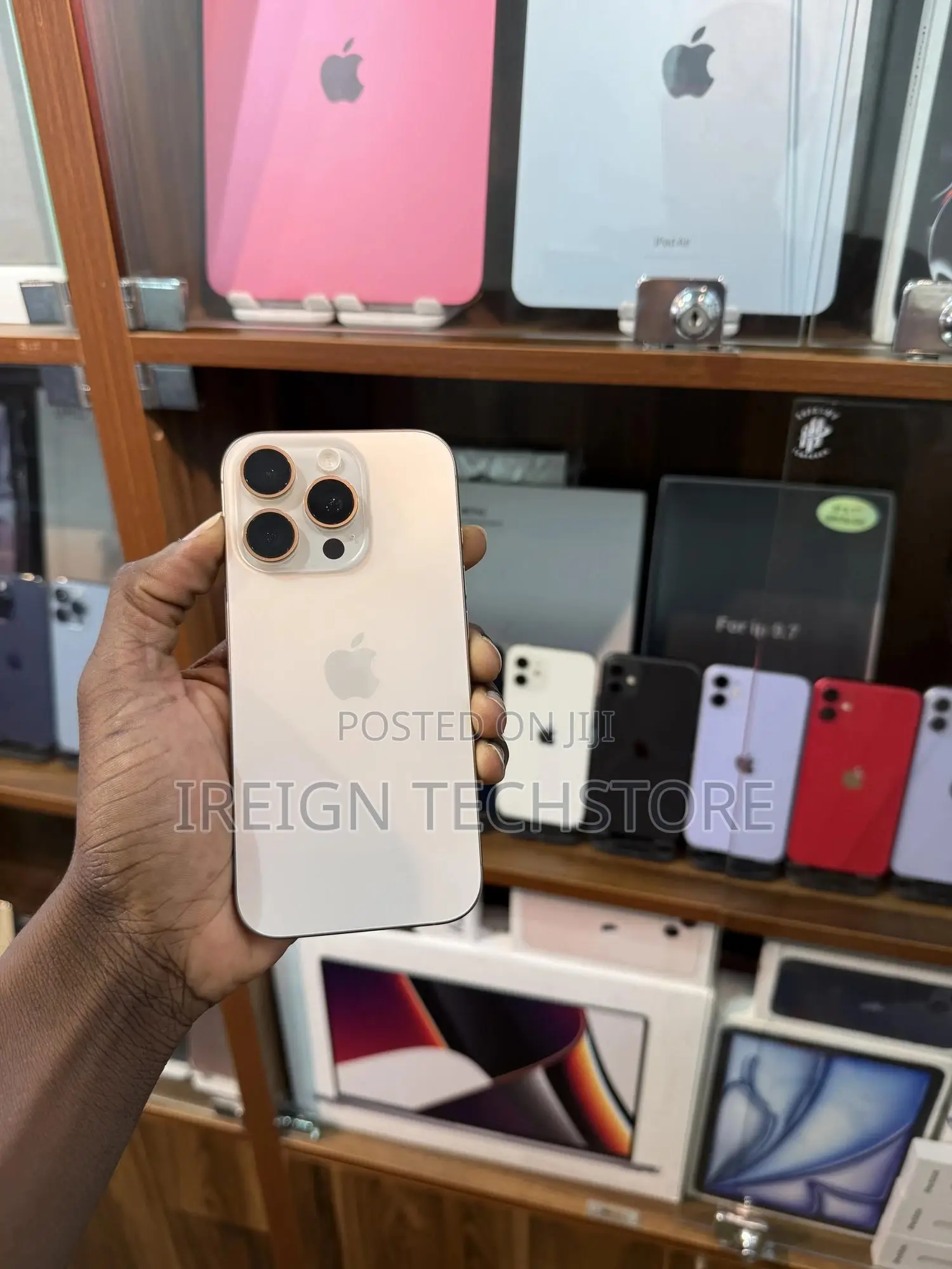 Apple iPhone 16 Pro Max 256 GB Gold