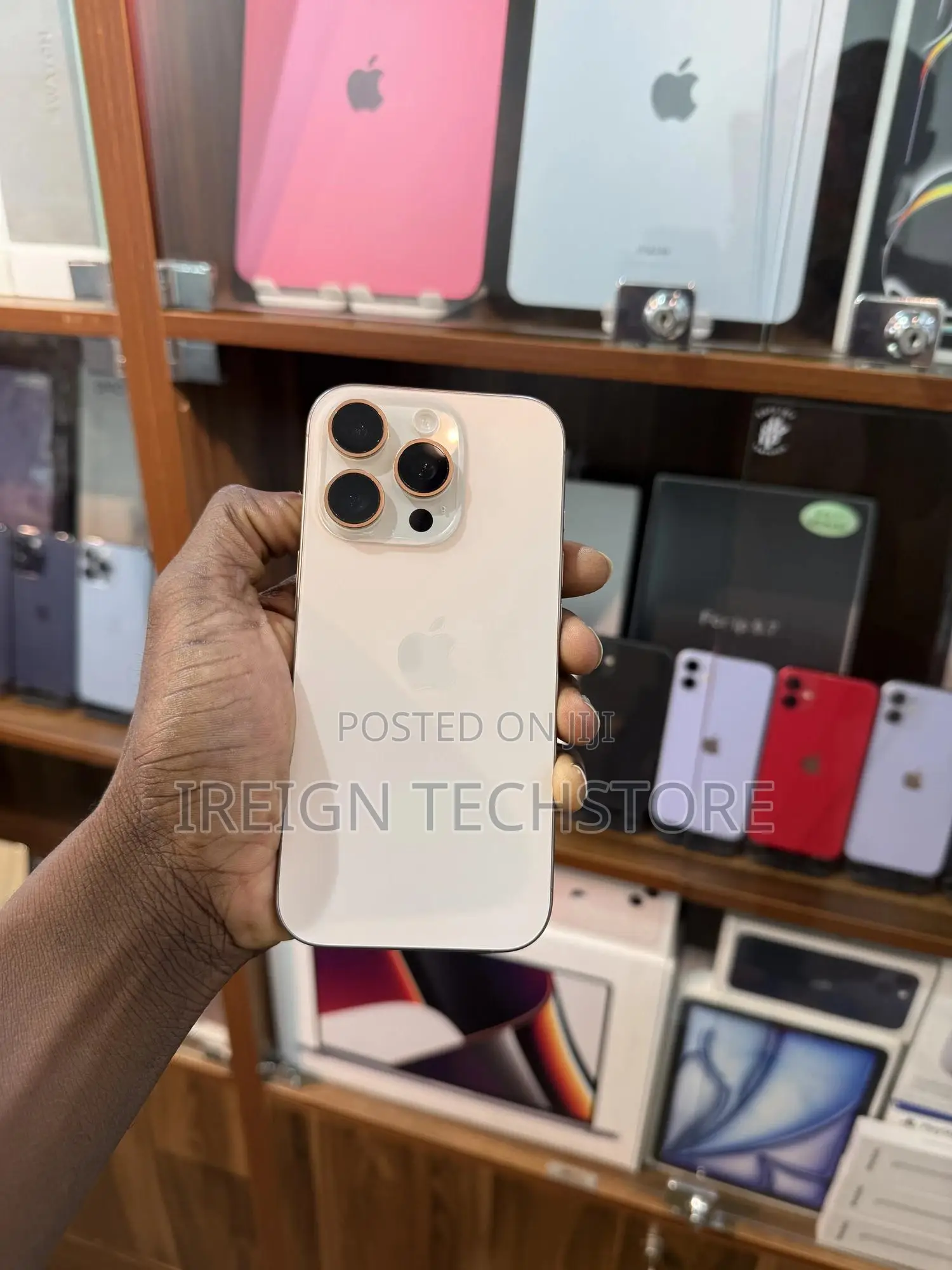 Apple iPhone 16 Pro Max 256 GB Gold
