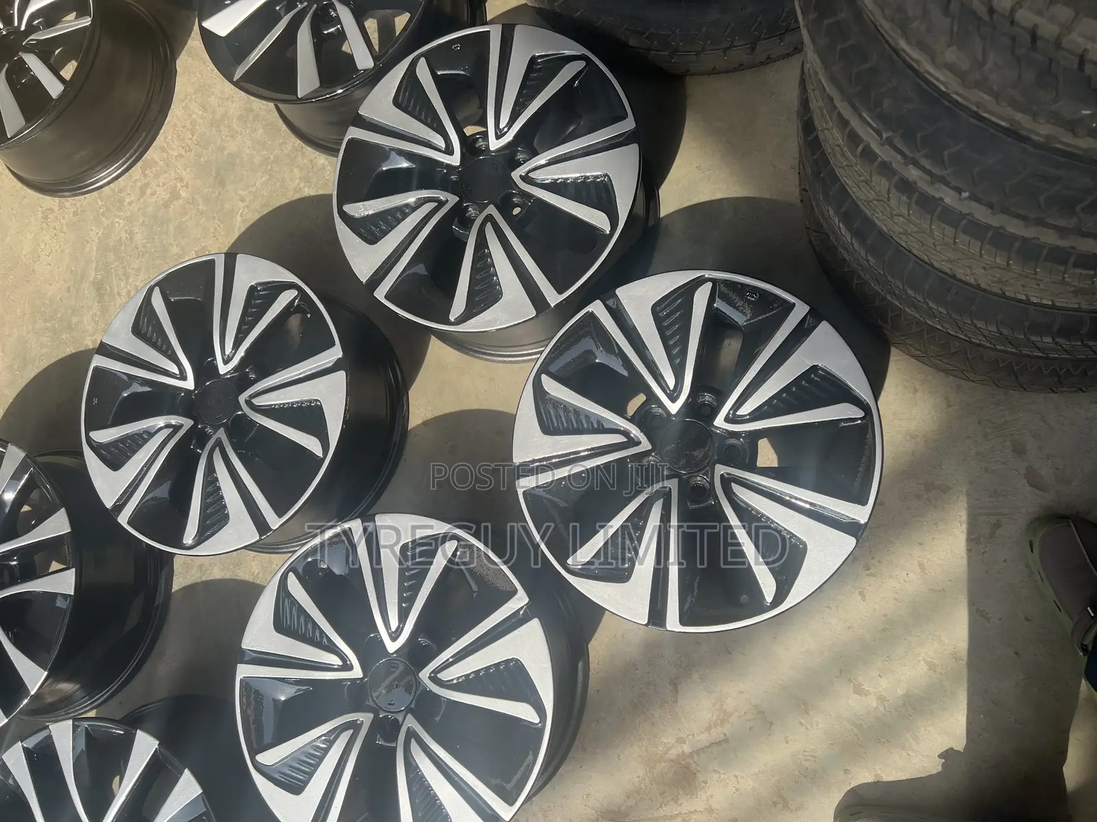 Rims 17 and 18