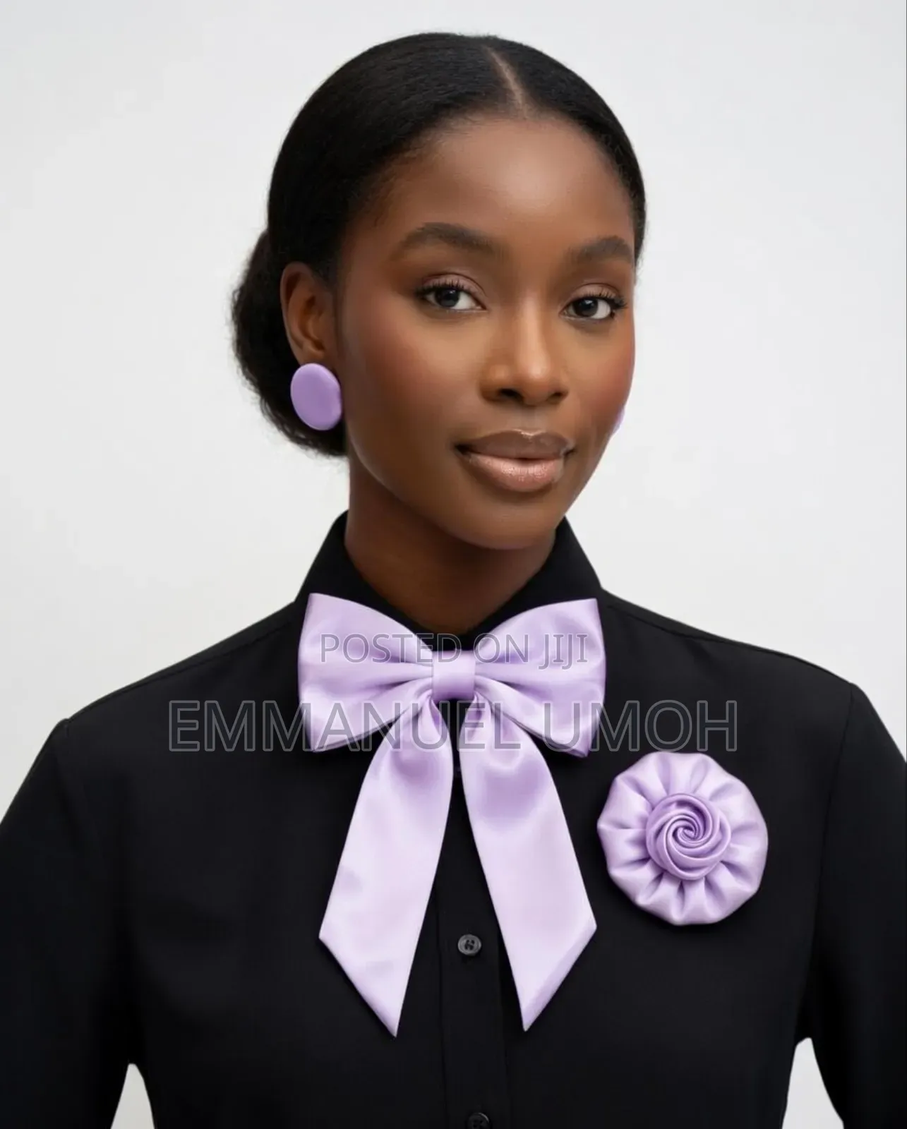 Ladies Tie With Matching Earrings And Brooch