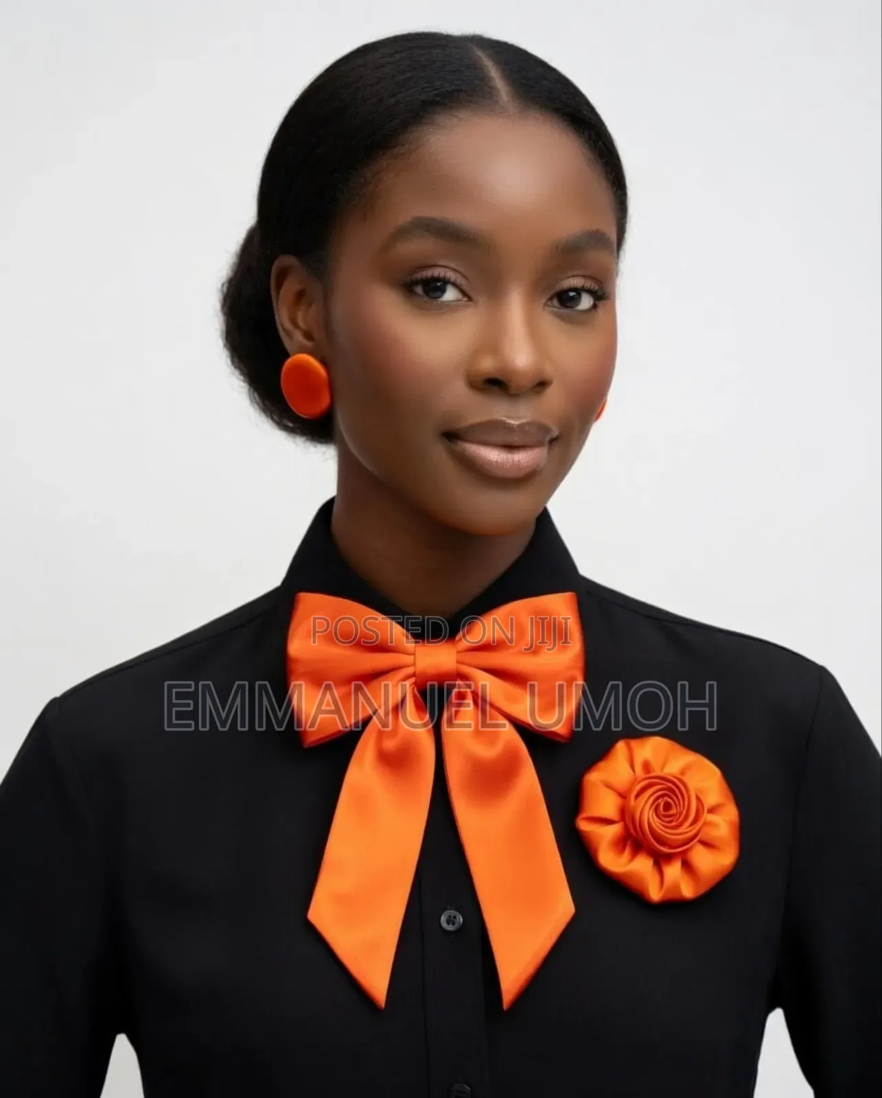 Ladies Tie With Matching Earrings And Brooch