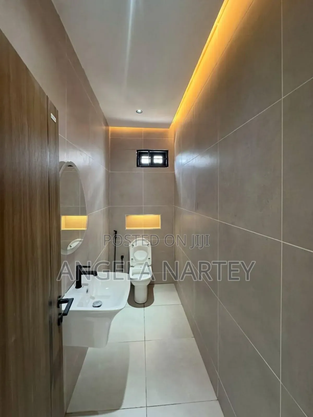 3bdrm House in Lakeside Estates, Accra Metropolitan for sale