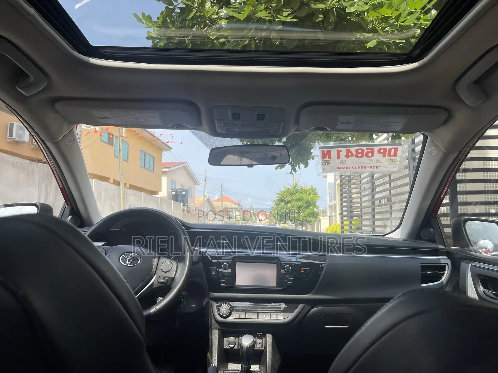 Toyota Corolla 2017 Red