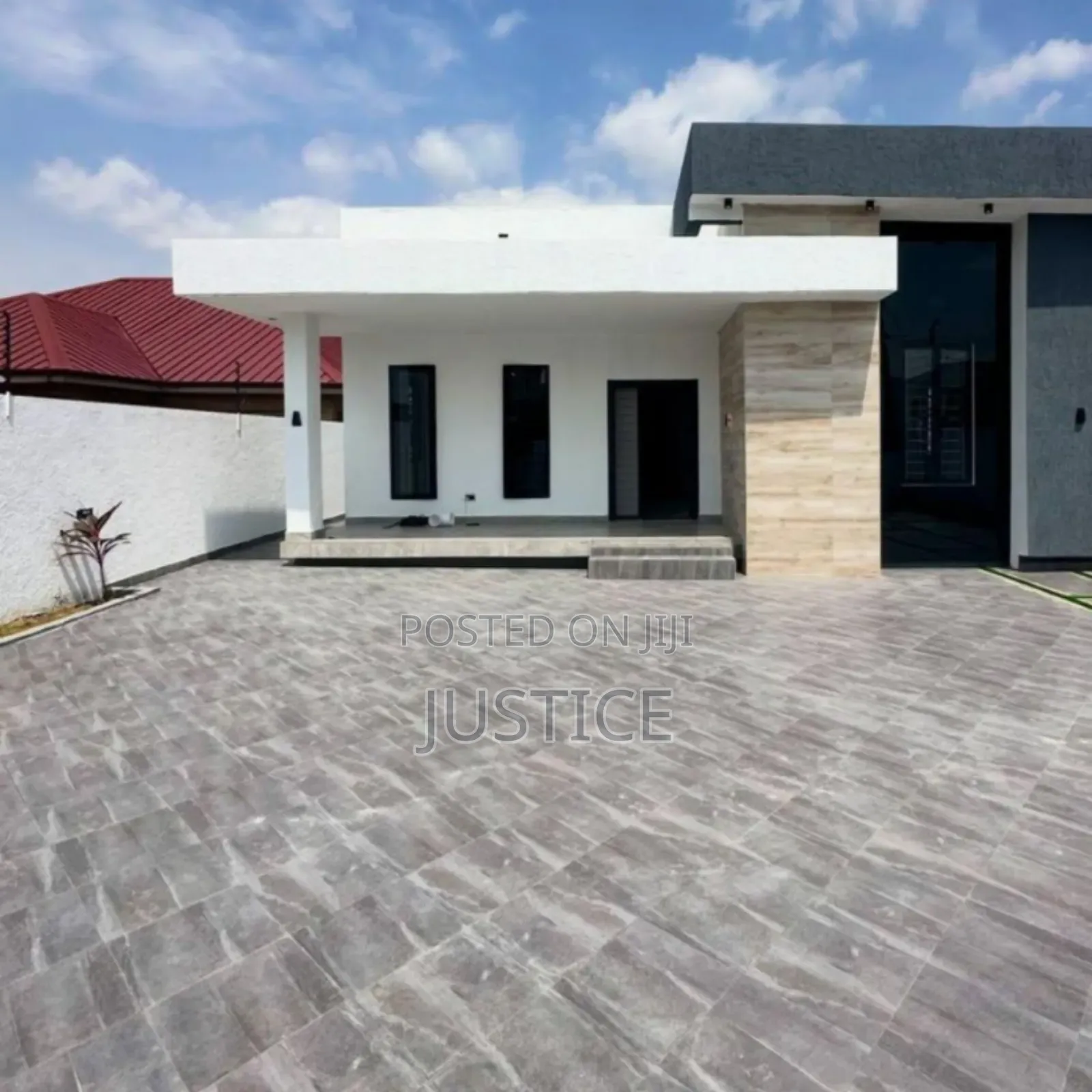 3bdrm House in Lakeside Estate for sale