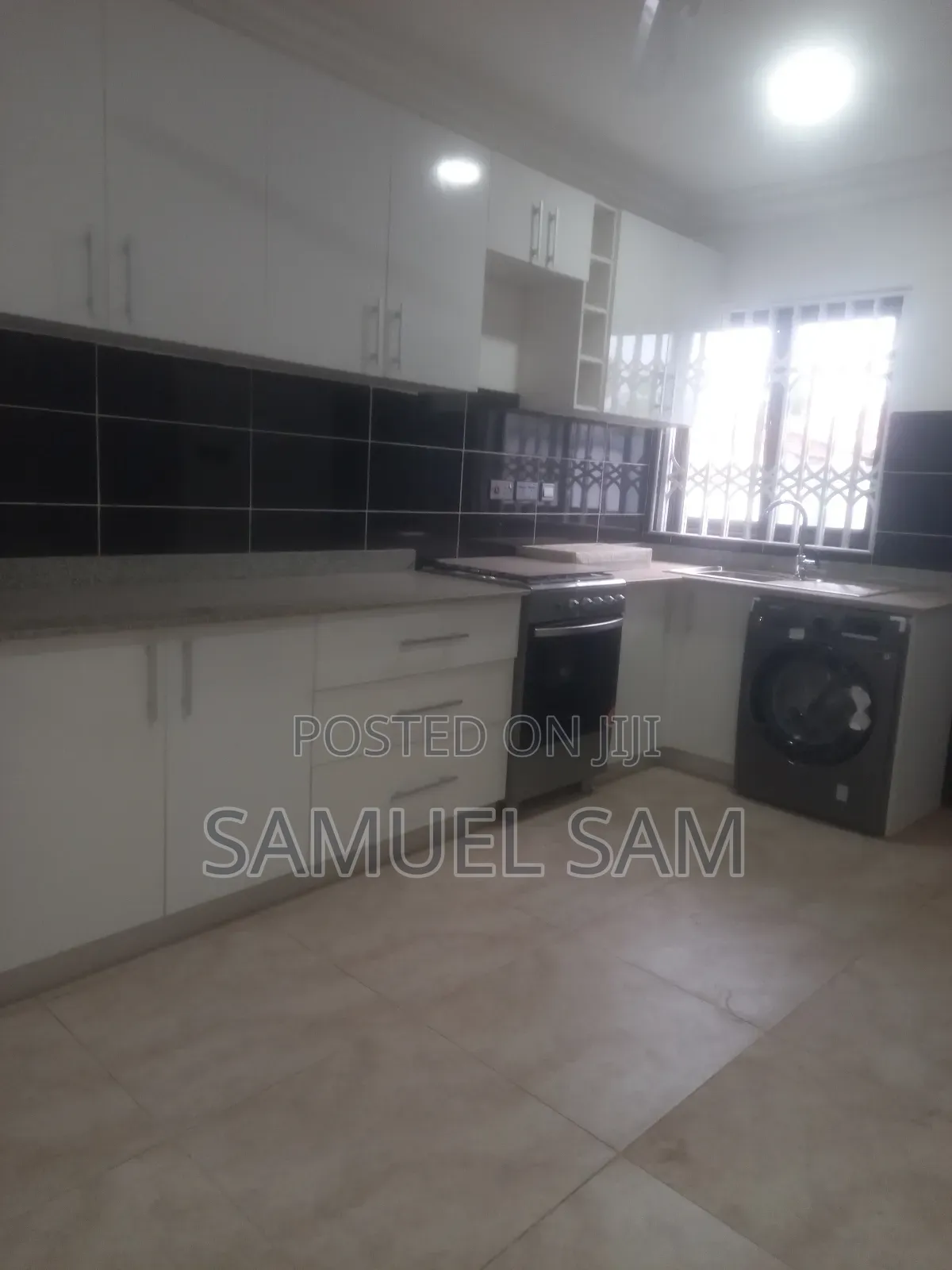 3bdrm House in Tema Golf City for sale