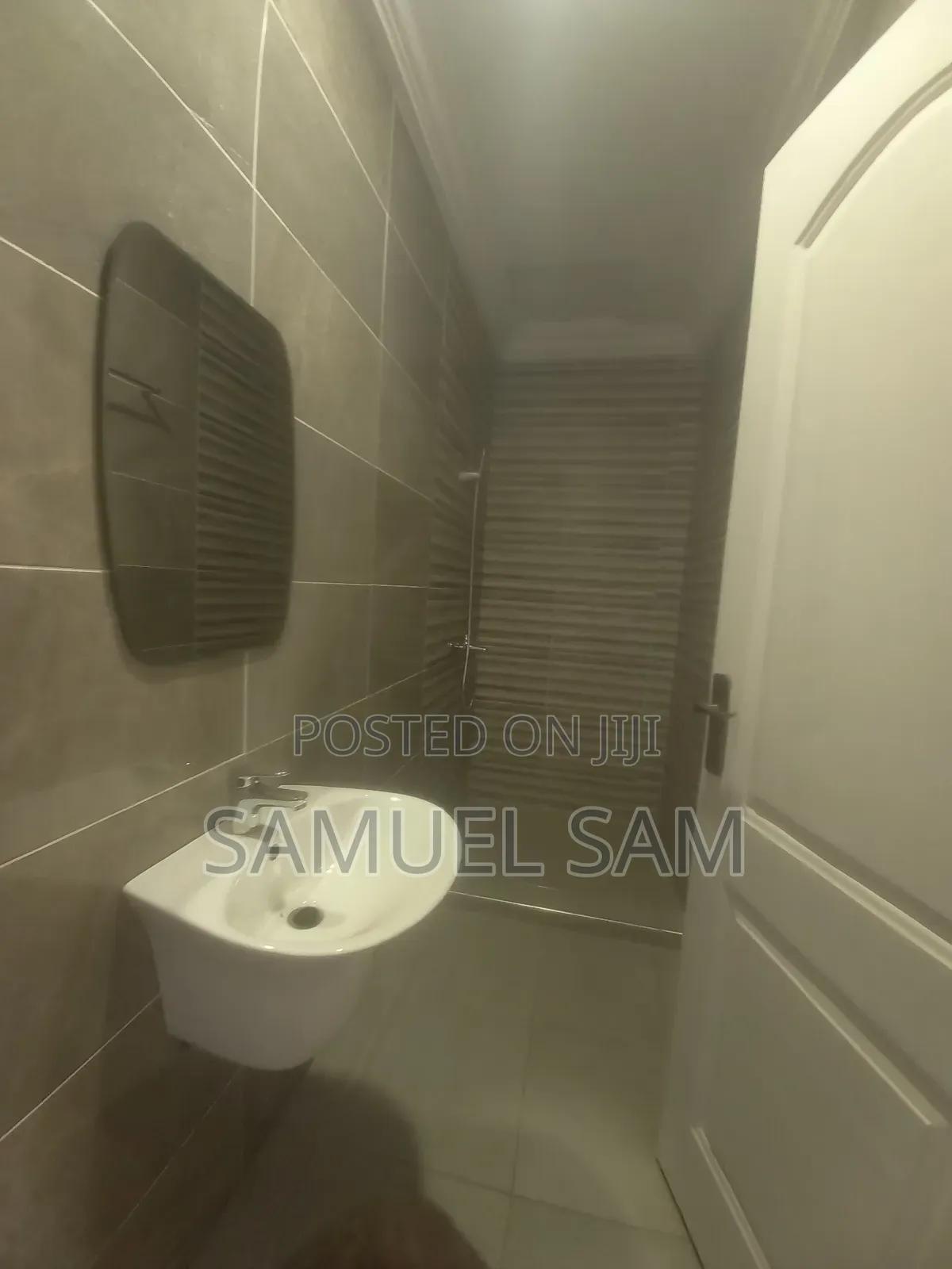 3bdrm House in Tema Golf City for sale