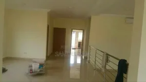 5bdrm House in Tema Community 11 for rent