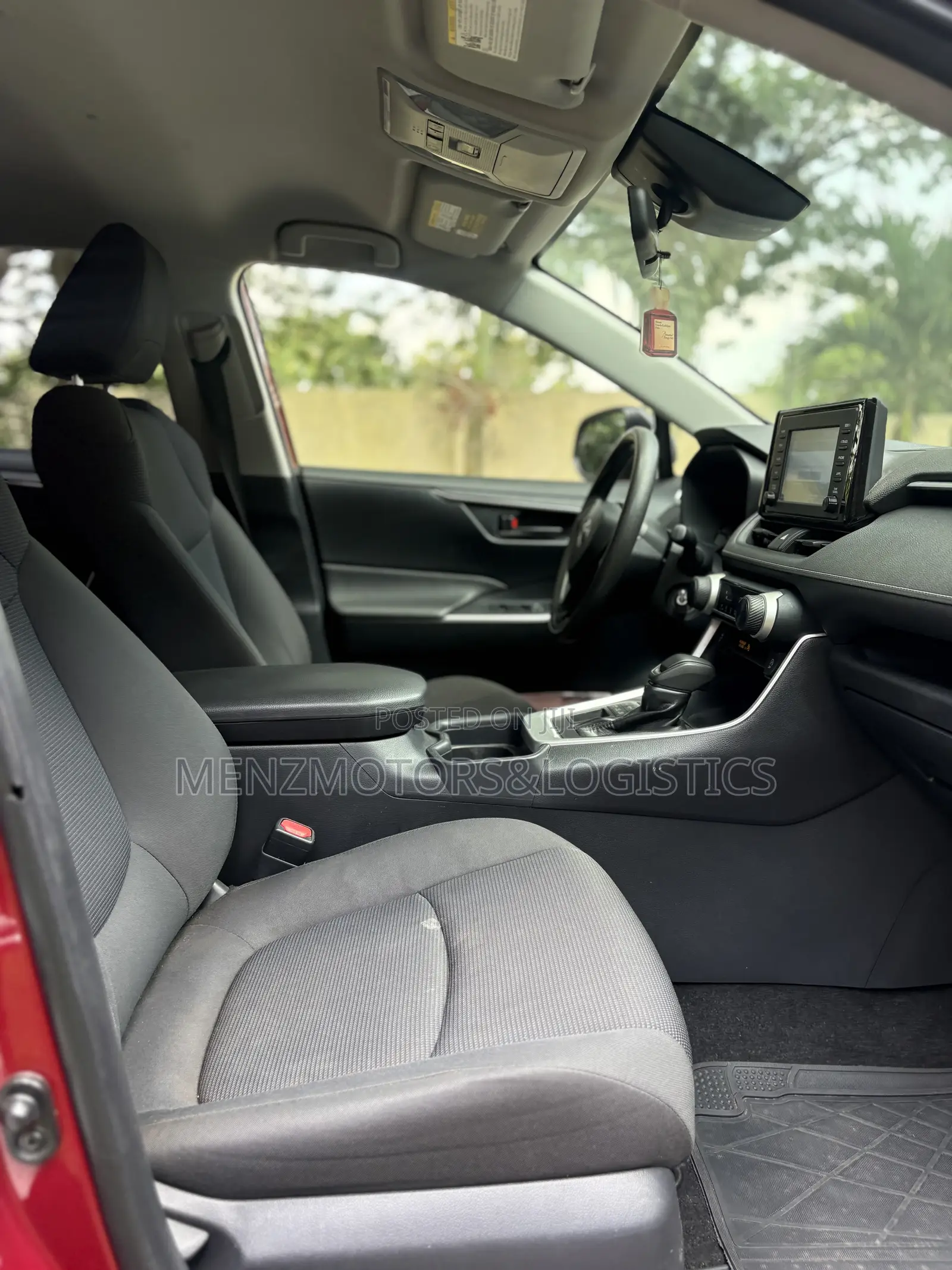 Toyota RAV4 LE AWD 2019 Red