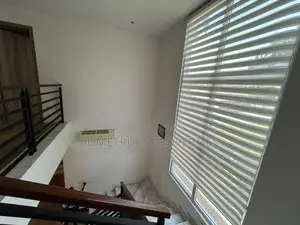 3bdrm House in Labone, Coffee Shop Area for rent