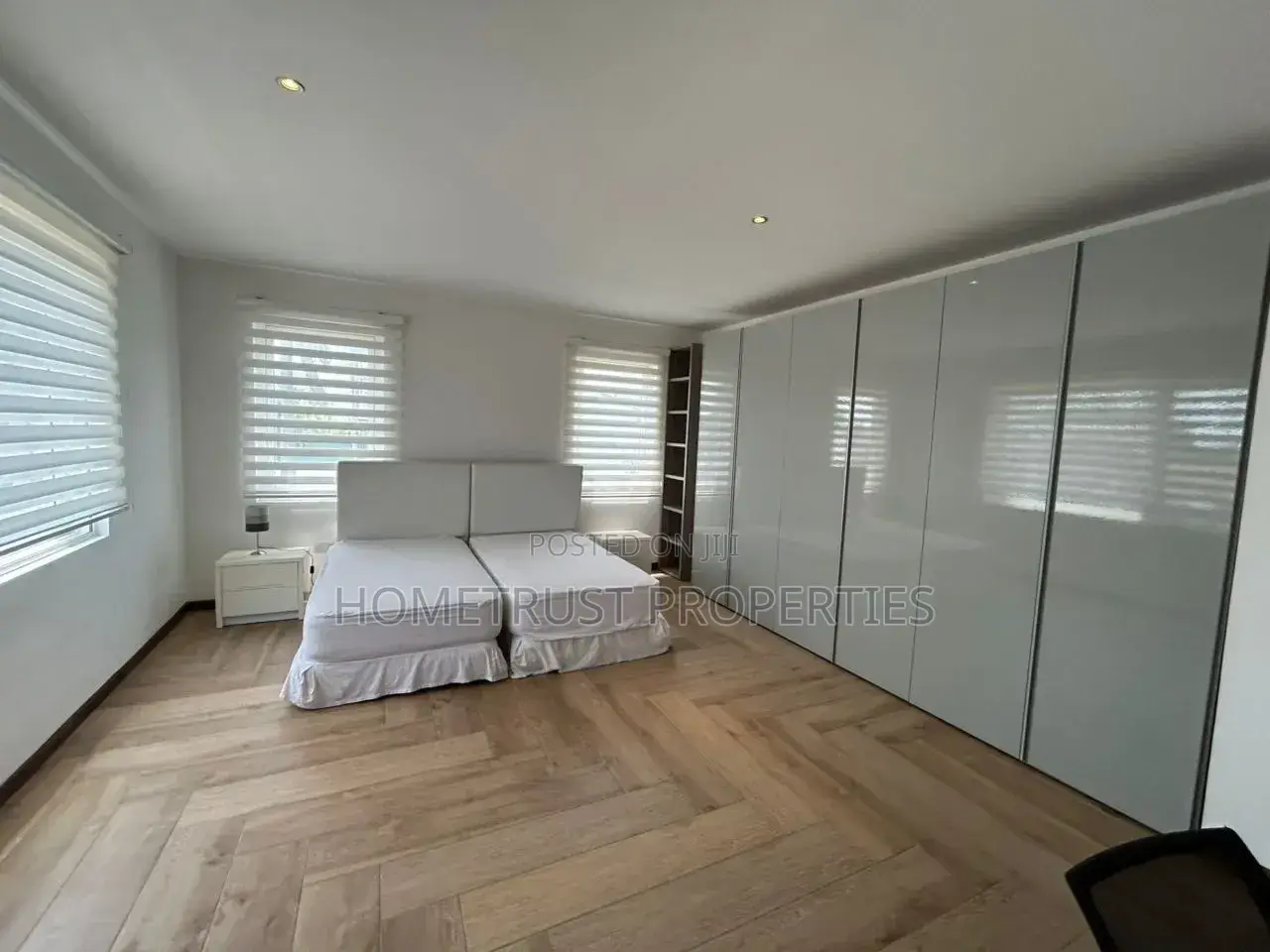 3bdrm House in Labone, Coffee Shop Area for rent