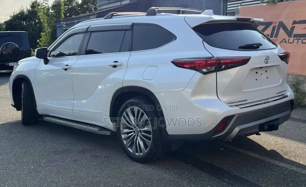 Toyota Highlander Platinum 2022 White