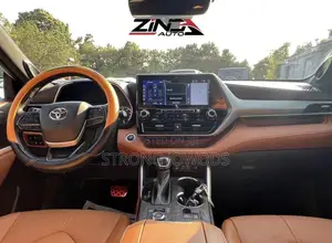 Toyota Highlander Platinum 2022 White