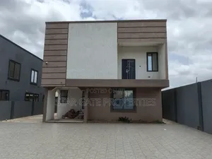 3bdrm House in Buokrom, Kumasi Metropolitan for sale