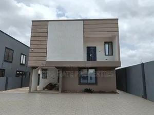 3bdrm House in Buokrom, Kumasi Metropolitan for sale