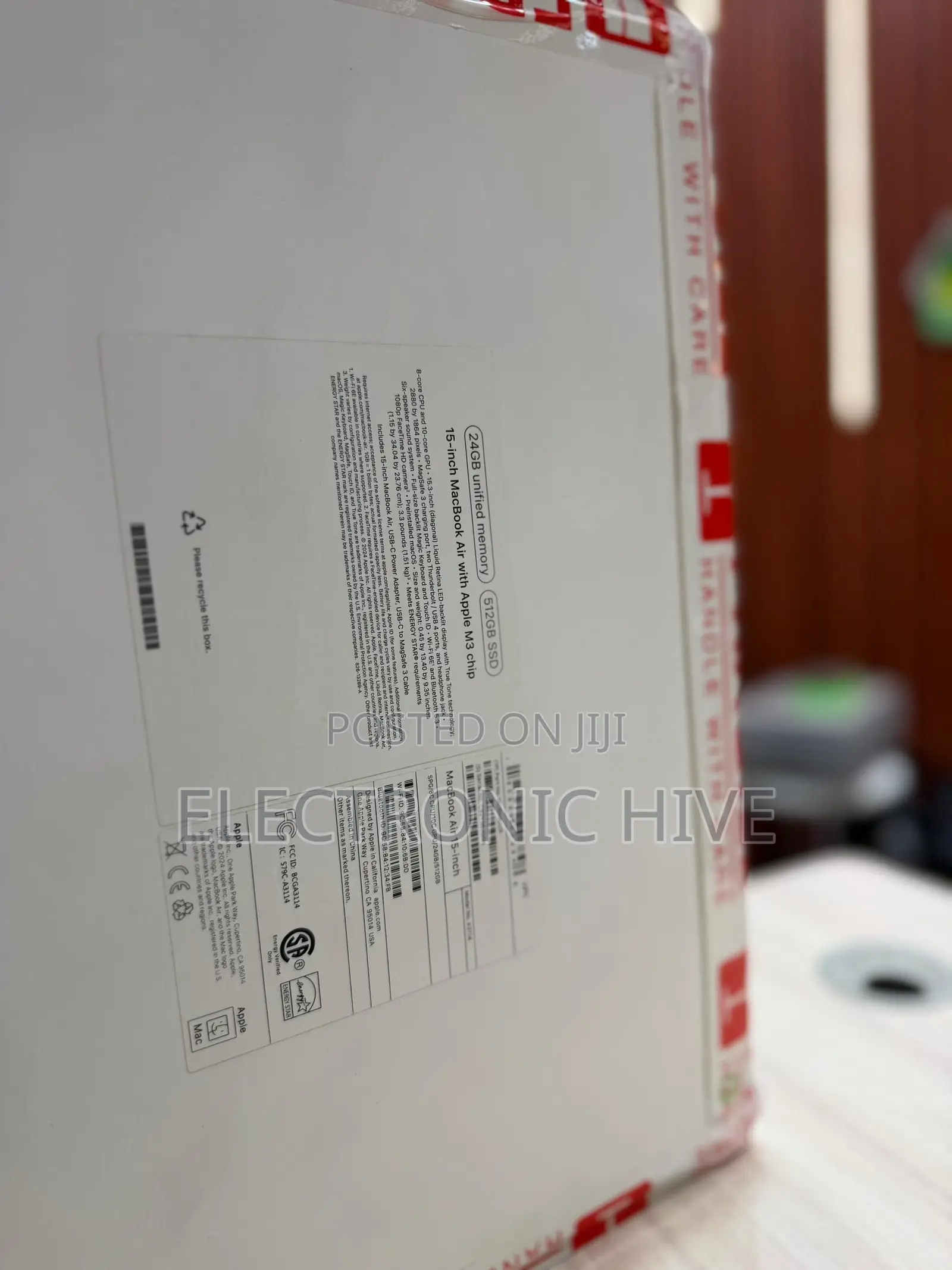 New Laptop Apple MacBook Air 2024 M3 13-inch 24GB Apple M3 SSD 512GB