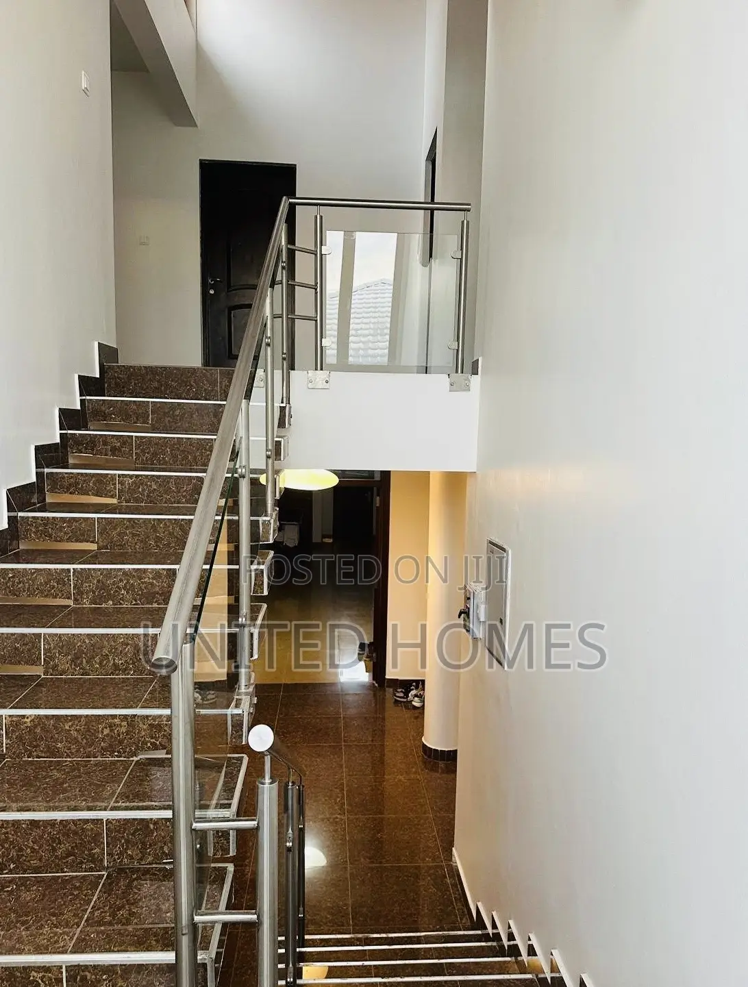 5bdrm House in East Legon for rent
