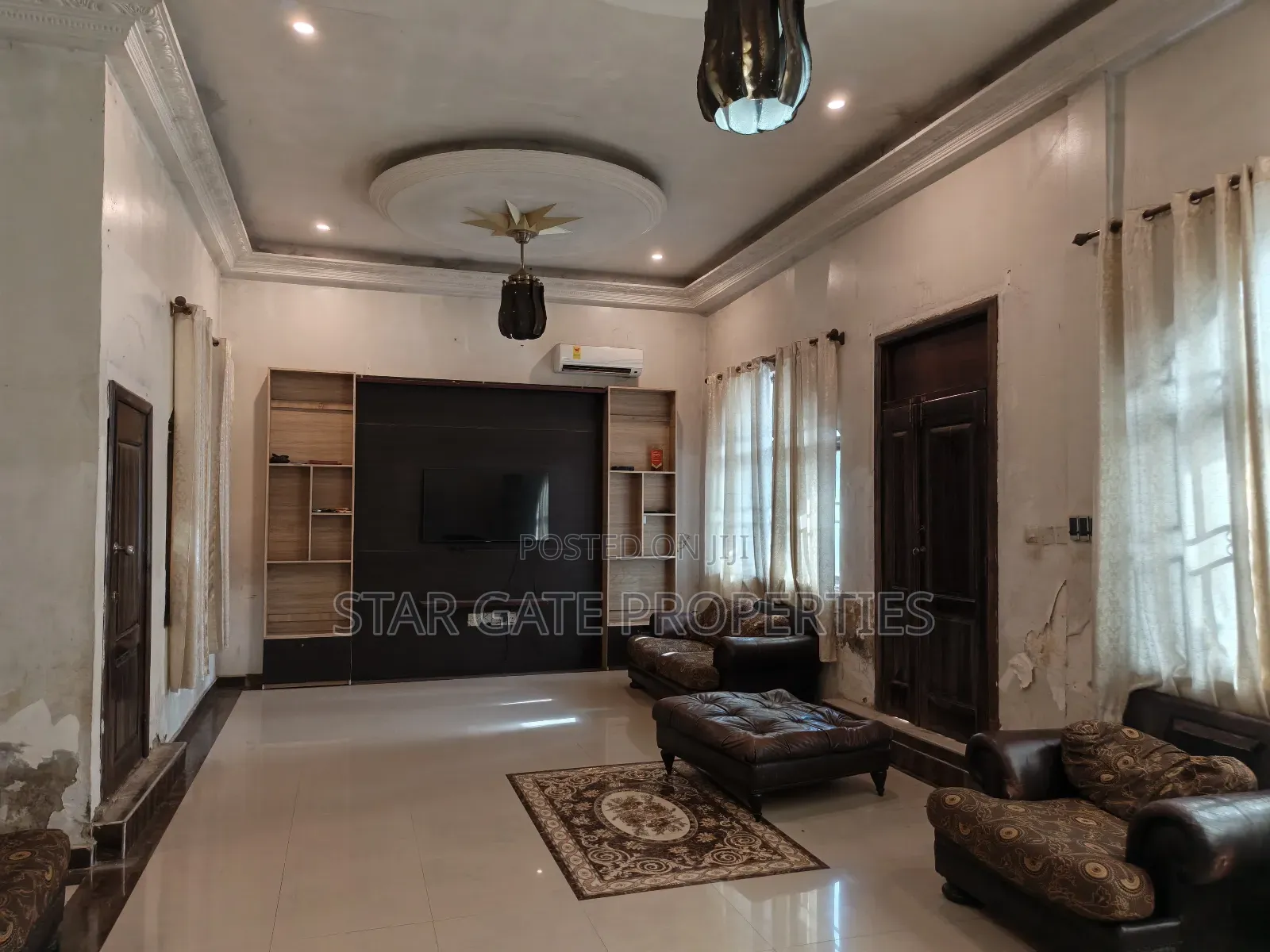 5bdrm House in Fumesua/ Kwamo., Ejisu-Juaben Municipal for sale