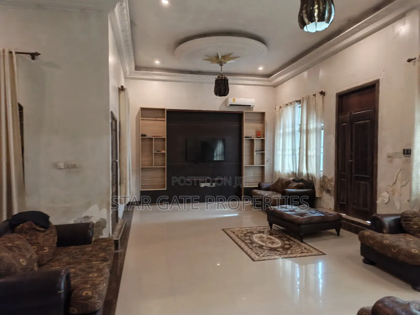 5bdrm House in Fumesua/ Kwamo., Ejisu-Juaben Municipal for sale