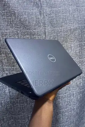 Laptop Dell Inspiron 15 8GB Intel Core i5 HDD 256GB