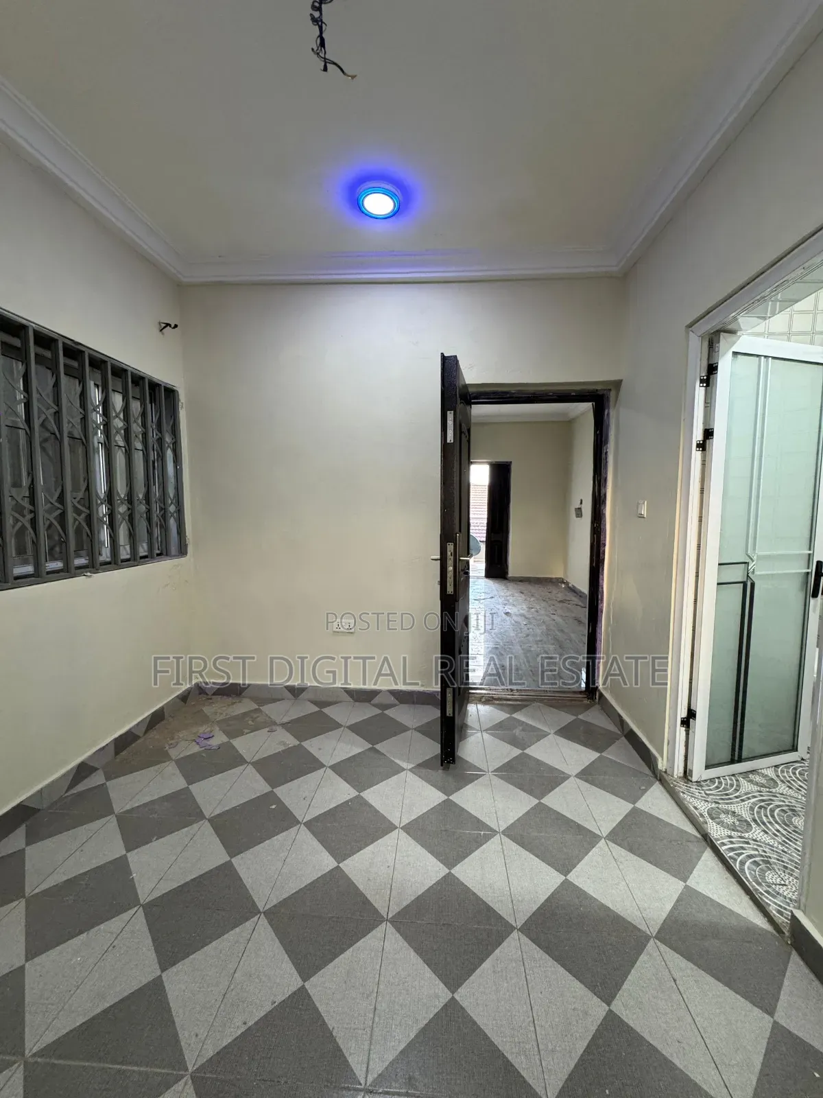 1bdrm House in First Digital Real, West Hills Mall Area for rent