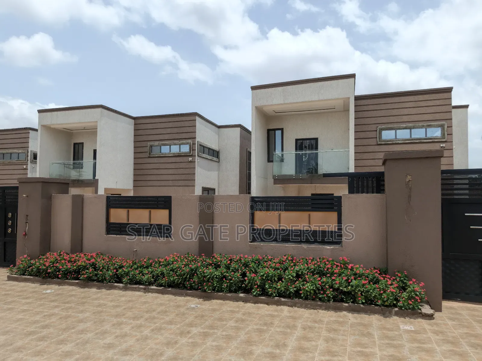 4bdrm House in Buokrom, Kumasi Metropolitan for sale