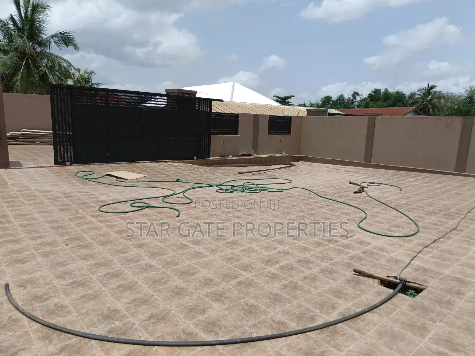 4bdrm House in Buokrom, Kumasi Metropolitan for sale
