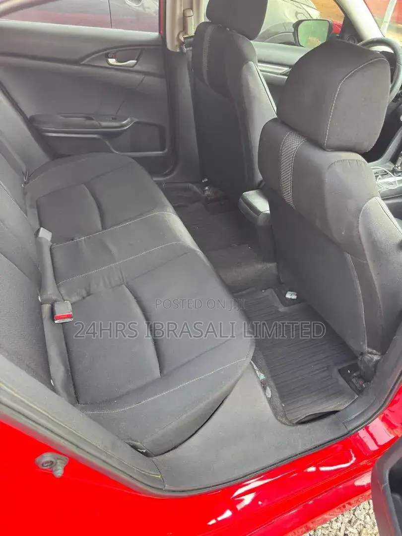 Honda Civic 2018 Red