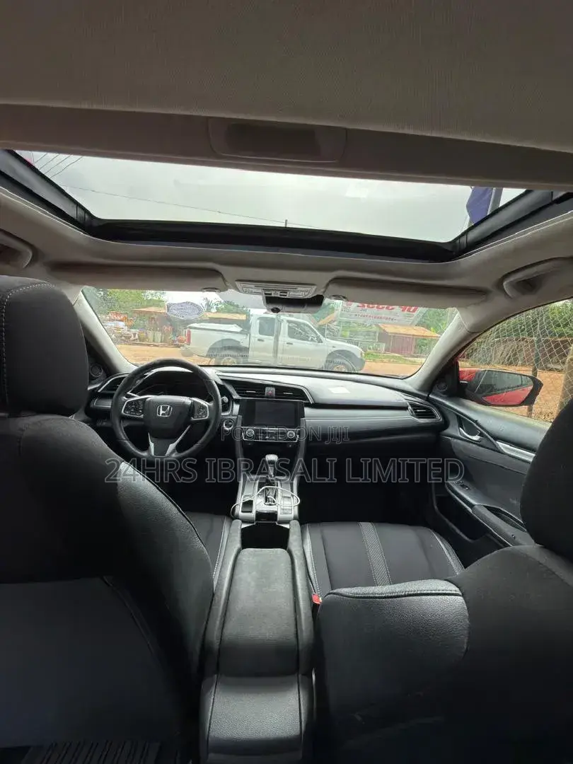 Honda Civic 2018 Red