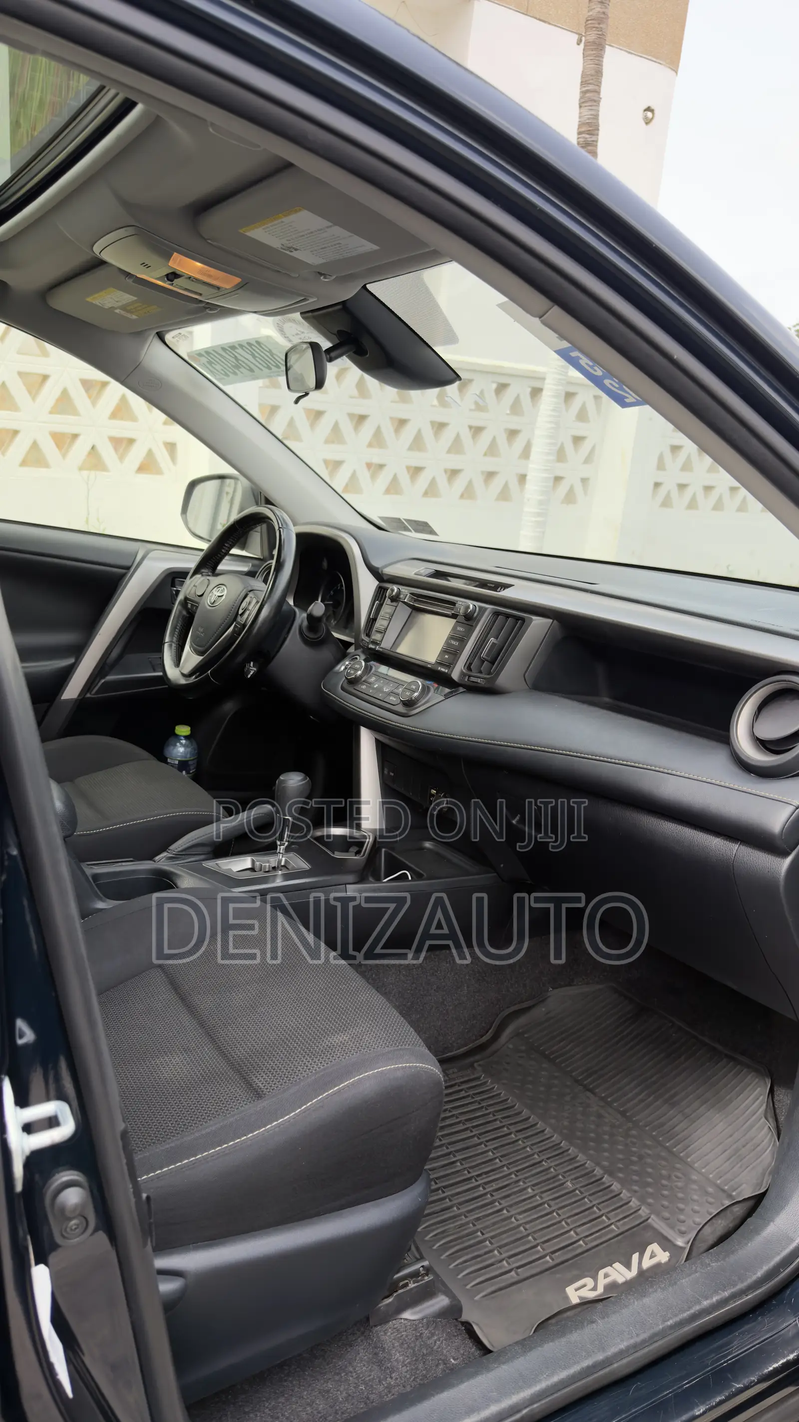 Toyota RAV4 XLE 4dr SUV AWD (2.5L 4cyl 6A) 2018 Black