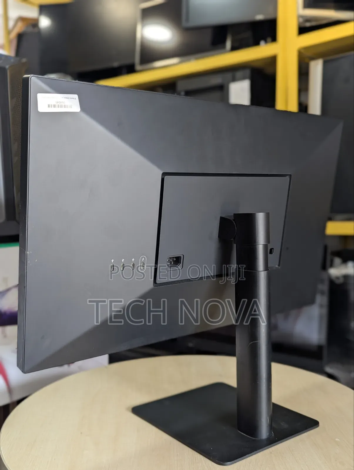 LG 27" 27md5ka-B Ultrafine (5120 X 2880) Ips Monitor for Macbook