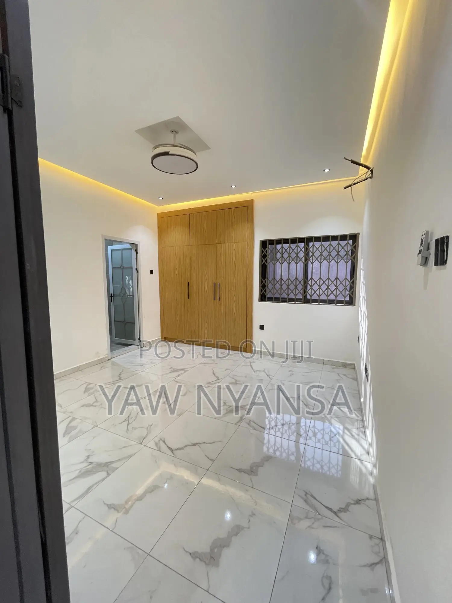 5bdrm Duplex in Bn Estate, Accra Metropolitan for sale
