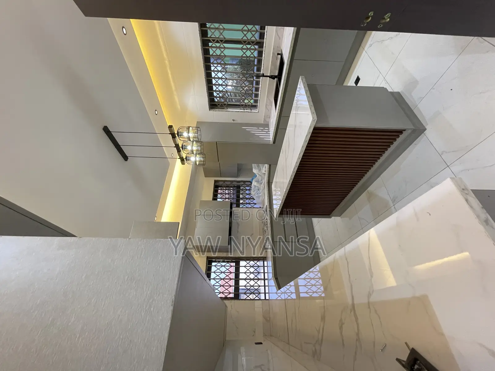5bdrm Duplex in Bn Estate, Accra Metropolitan for sale
