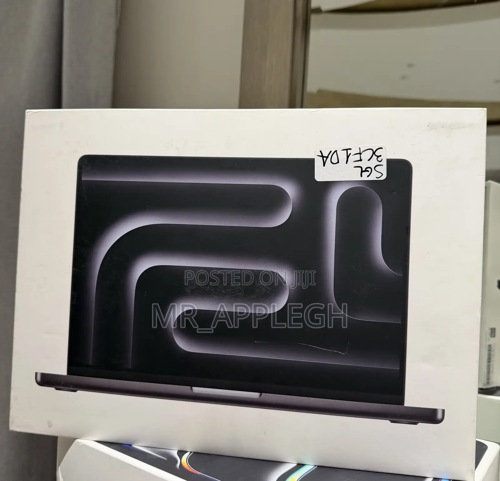New Laptop Apple MacBook Pro 2025 M5 24GB Apple M5 Pro SSD 1T